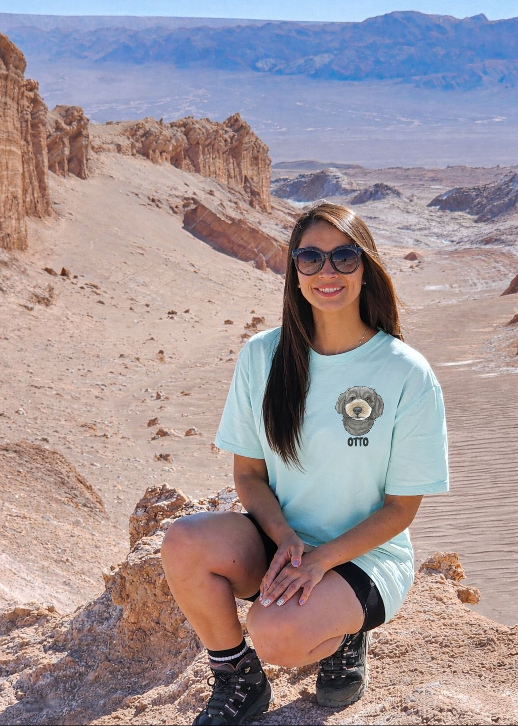 Polera menta personalizada con cara de mascota en acuarela