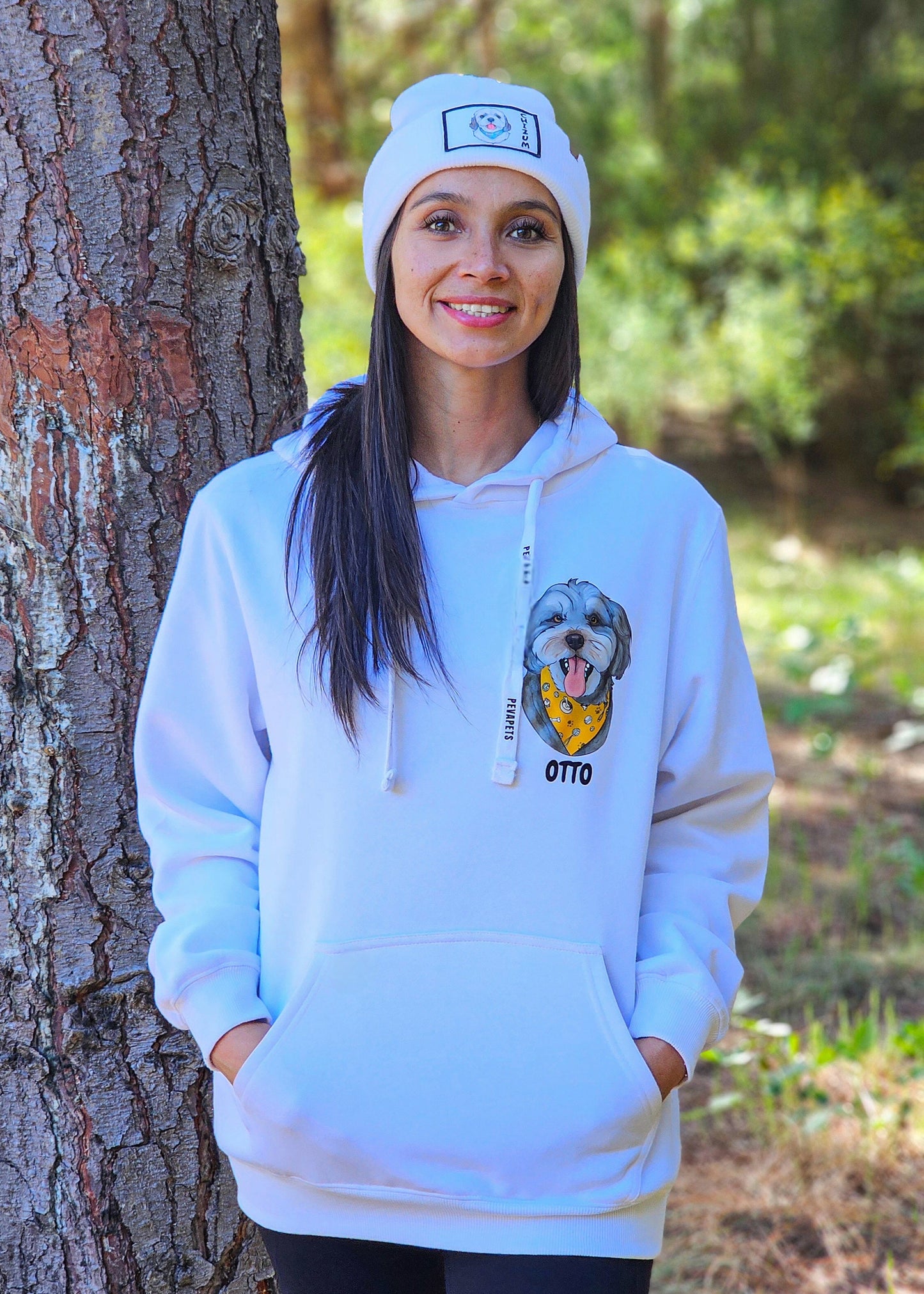 Polerón blanco personalizado con cara de mascota estilo acuarela