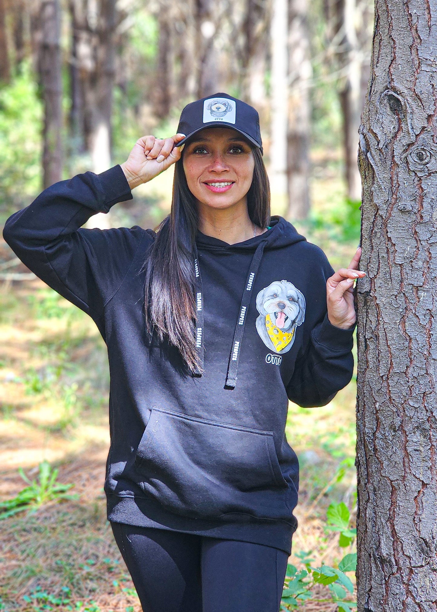 Polerón negro personalizado con cara de mascota estilo acuarela
