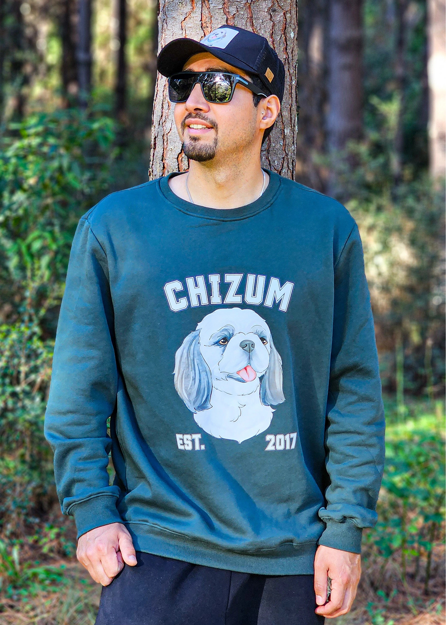Poleron con cara de mascota y fecha